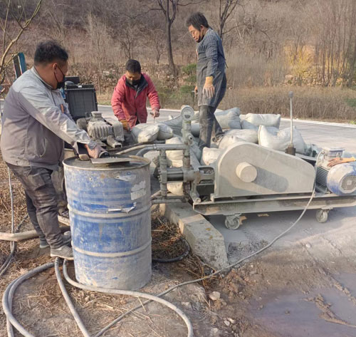 青秀路面下沉注浆