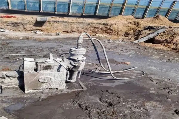 青秀水泡基础注浆加固